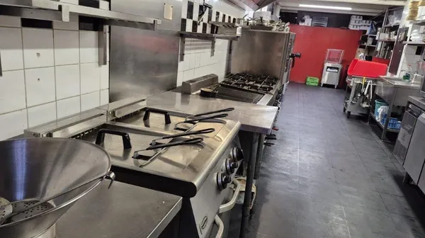 1749630064-Keuken warm 1